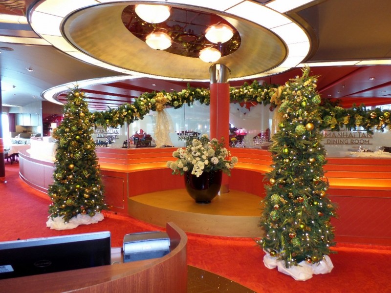 Holiday Decorations on Holland America’s ms Nieuw Amsterdam
